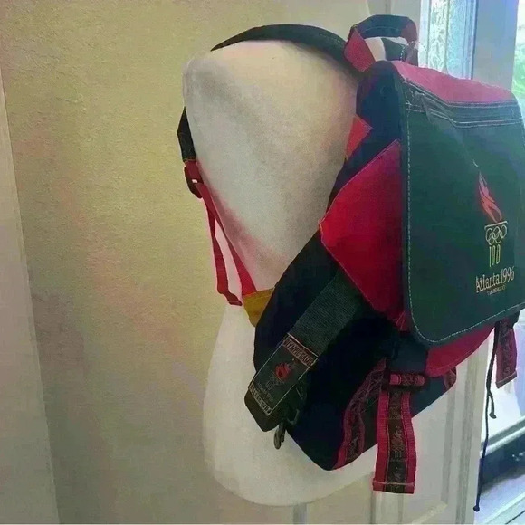 Vintage Atlanta 1996 Olympics 100th Anniversary Backpack - Picture 3 of 16